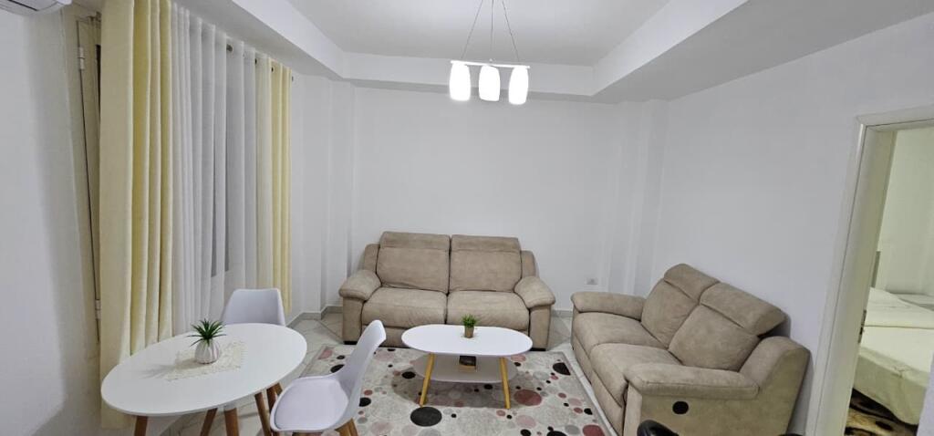 📍 Apartment 1+1 with parking for rent at the Beach, Durres