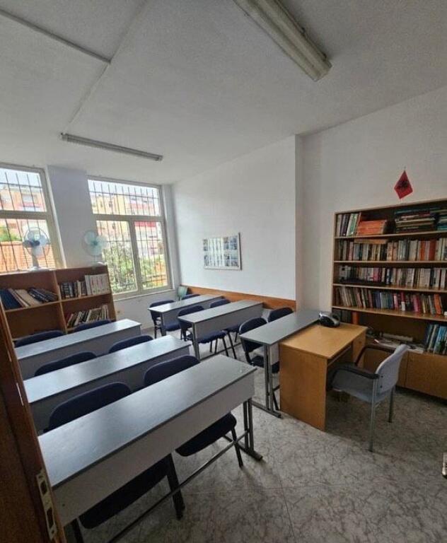 Bardhyl street business premises for rent 190 m² 1,100 €