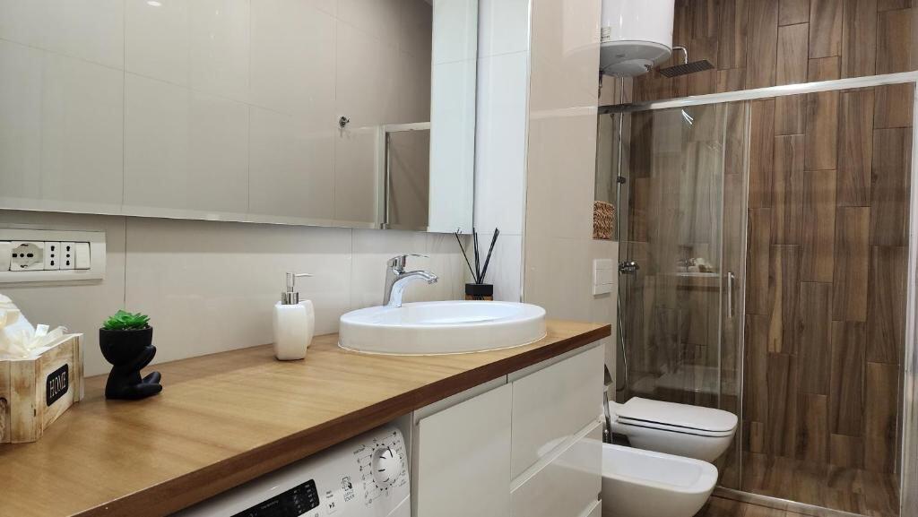 Apartament me qera 2+1 Rruga e Kavajes