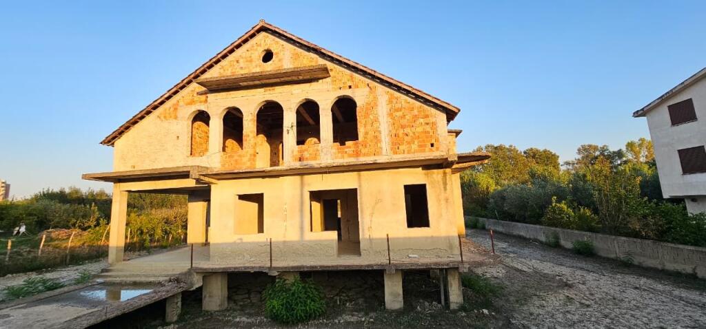 📢 SHITET VILË 2 KATËSHE NË SHIJAK – AFËR AJMAN PARK 🏡🌳