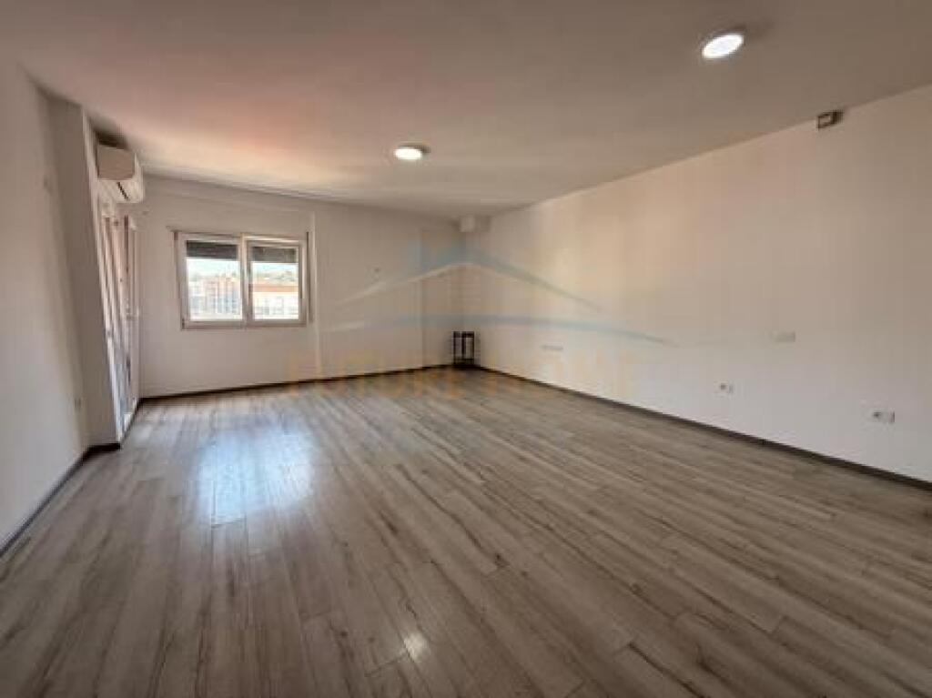 For sale, Apartment 3+1, Ali Demi, Tirana.