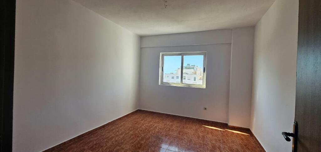 APARTAMENT 1+1 ME QERA PLAZH DURRES