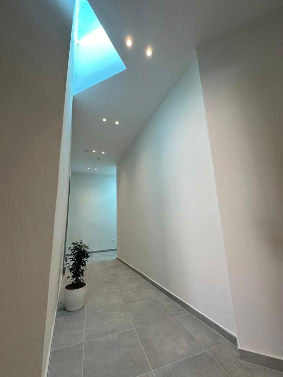 Shitet Apart-Hotel modern me 5 studio të ndara, ideale për investim turistik dhe afatgjatë. 🌊 Pamje fantastike nga deti &amp; projekti i ri Dubai Marina