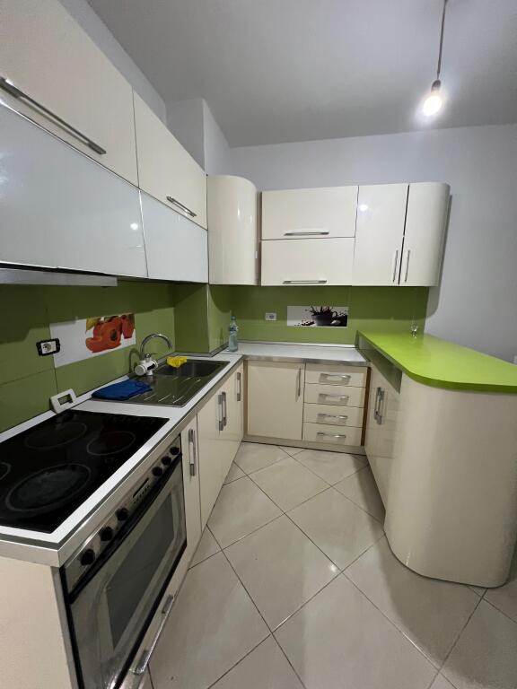 Apartament 1+1 me qira ne Yzberish!