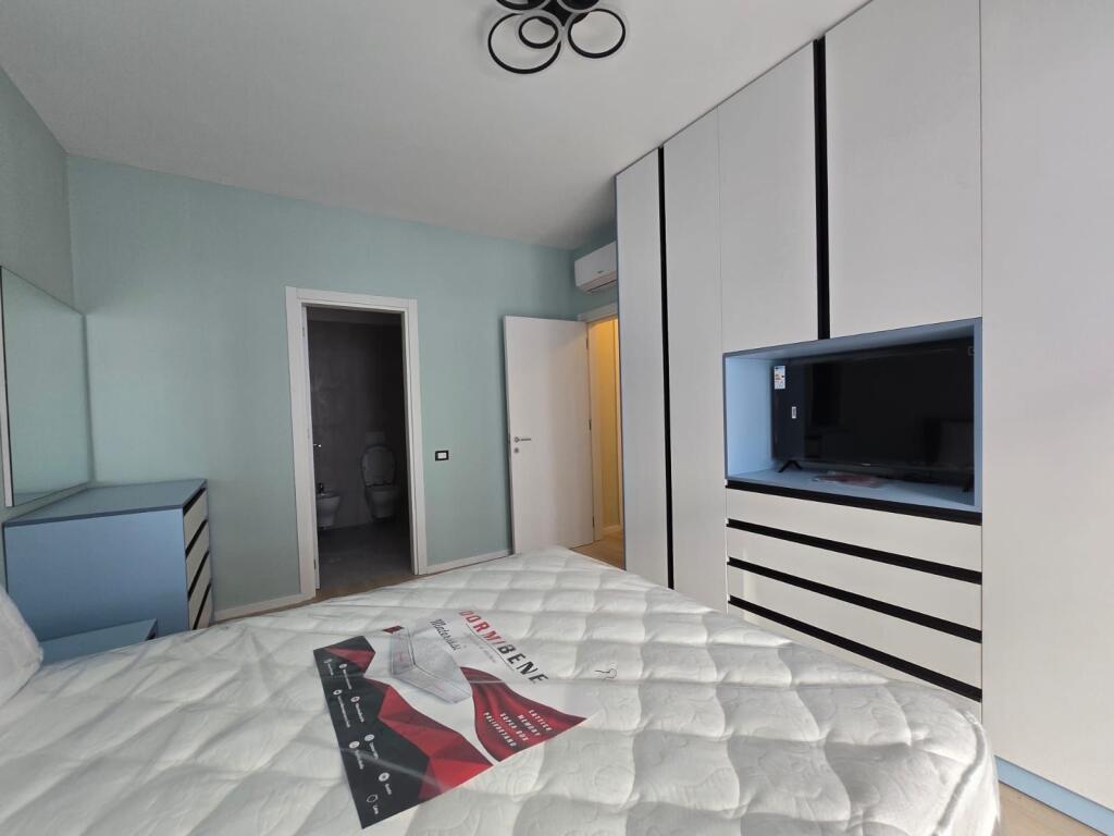 Super apartament me qira Liqeni i Thate