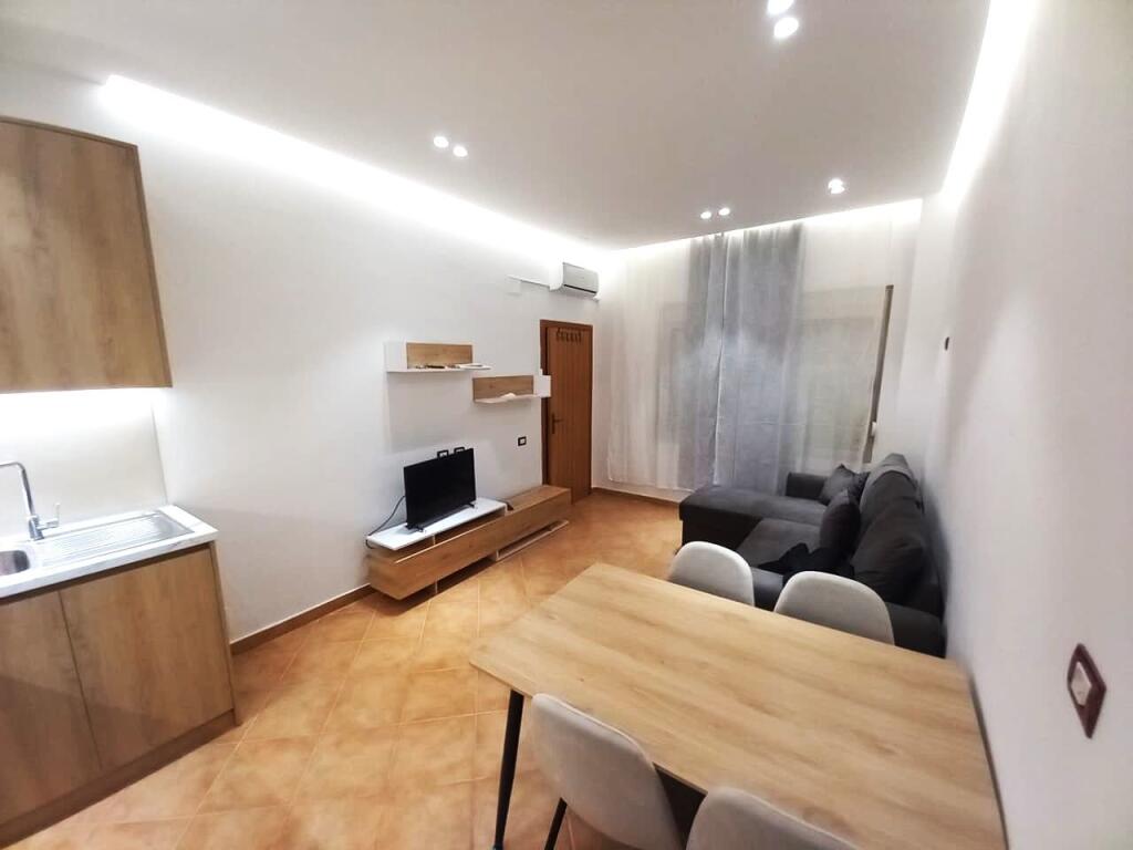 🏢Fresk,prane Bar Deliu jepet me qera apartament 2+1+2+post parkimi,i mobiluar, 40,000Leke