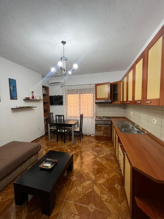 Shitet Apartament , 1+1, Qyteti Studenti