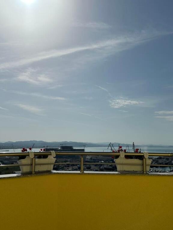 Shitet Apart-Hotel modern me 5 studio të ndara, ideale për investim turistik dhe afatgjatë. 🌊 Pamje fantastike nga deti &amp; projekti i ri Dubai Marina