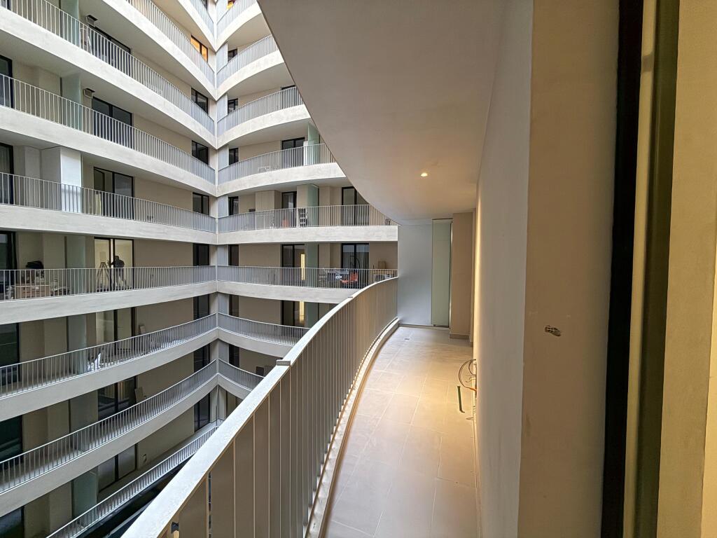 🏢 Office for Rent – Golden Tower, Mine Peza 📐 152 m² total area 💼 3 spacious workspaces 🚻 2 toilets 🚗 Parking space included