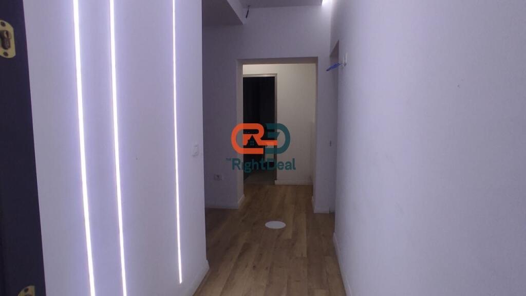 By the Durres Road, Suitable Space for Various Business Activities for Rent!!