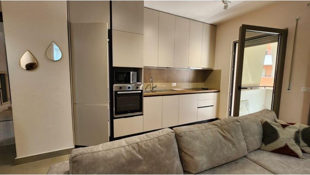 Apartment 1+1 + parking space for rent at Delijorgji Complex