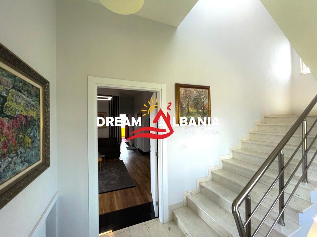 Villa di 3 piani in affitto vicino al Lago Artificiale, vicino alla Guardia, Tirana (ID 4251257 )