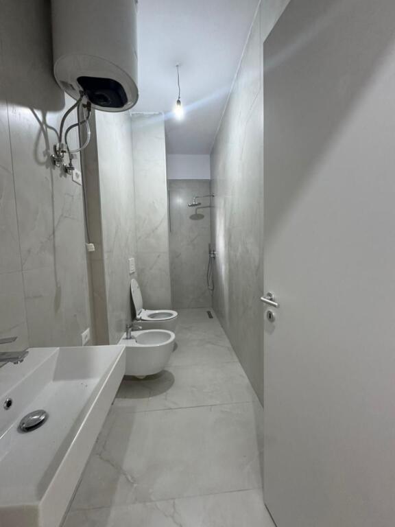 Appartamento 1+1+Balcone in vendita 83.5000€ OXA, Fresk, Tirana