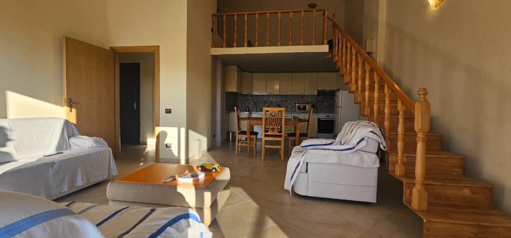 FOR RENT – 2+1+2 with veranda 200 m², Beach “Te Tocaku”, Durrës 🏖️🏢