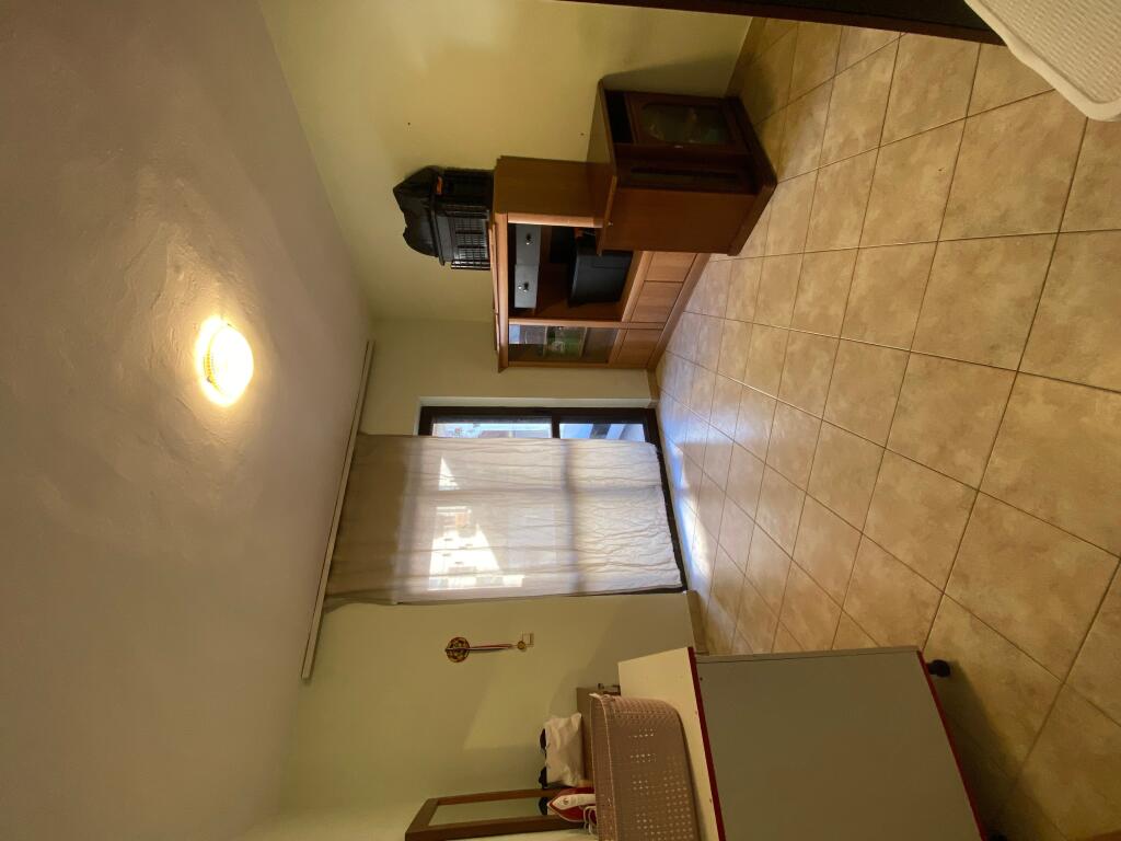 Ne Myslym Shyr Tek Somegu Jepet Me Qera Apartament 2+1