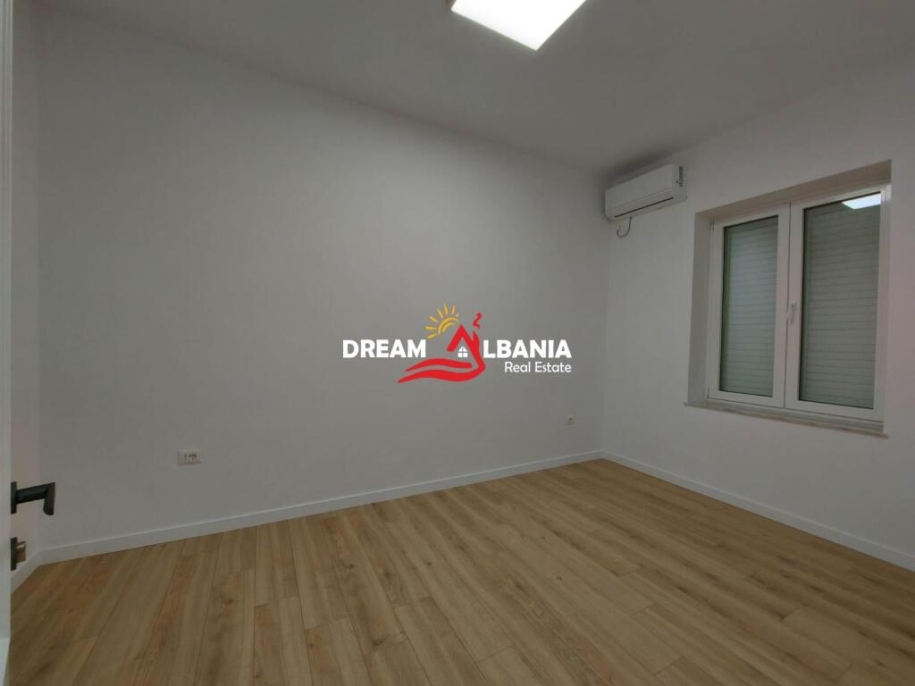 Ufficio 3+1 in affitto a Shallvaret, vicino alla Corte Suprema (ID 4261806)