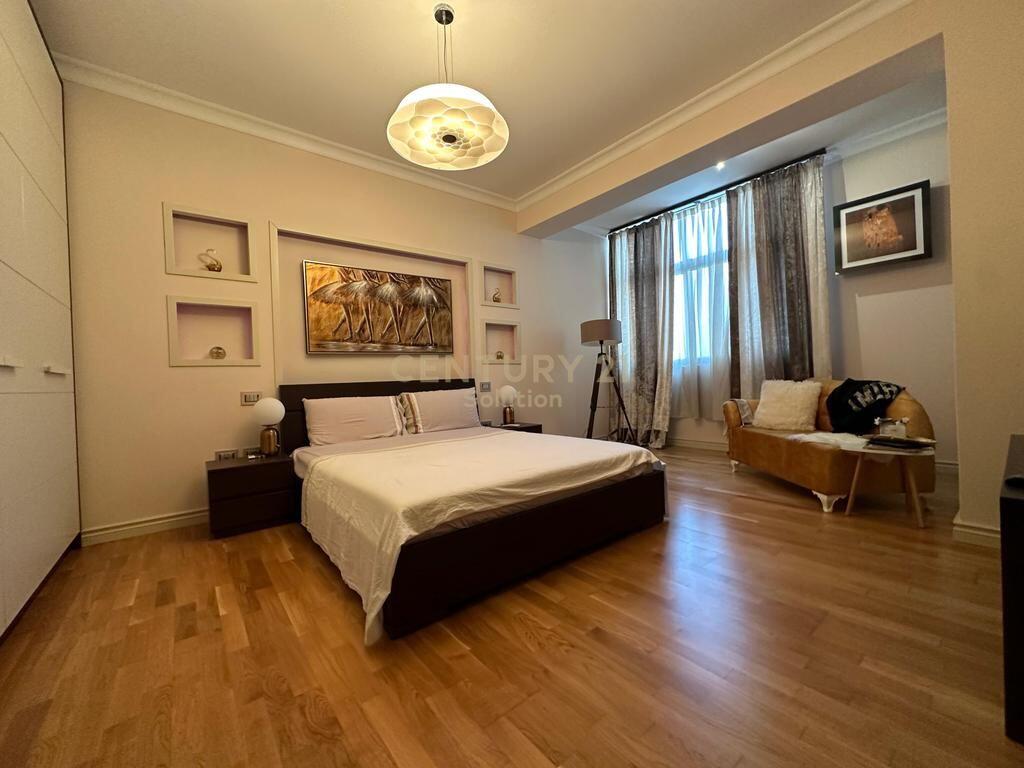 FOR SALE 2+1 APARTMENT AT "QENDRA KRISTAL" !!! 300,000 €