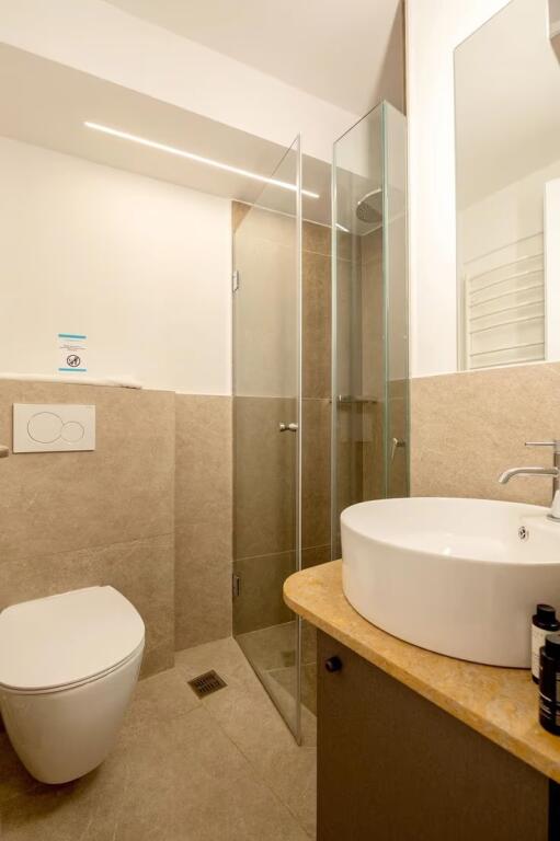 Apartament Me Qera 1+1 Tek Rruga e Kavajes (ID B211393) Tirane