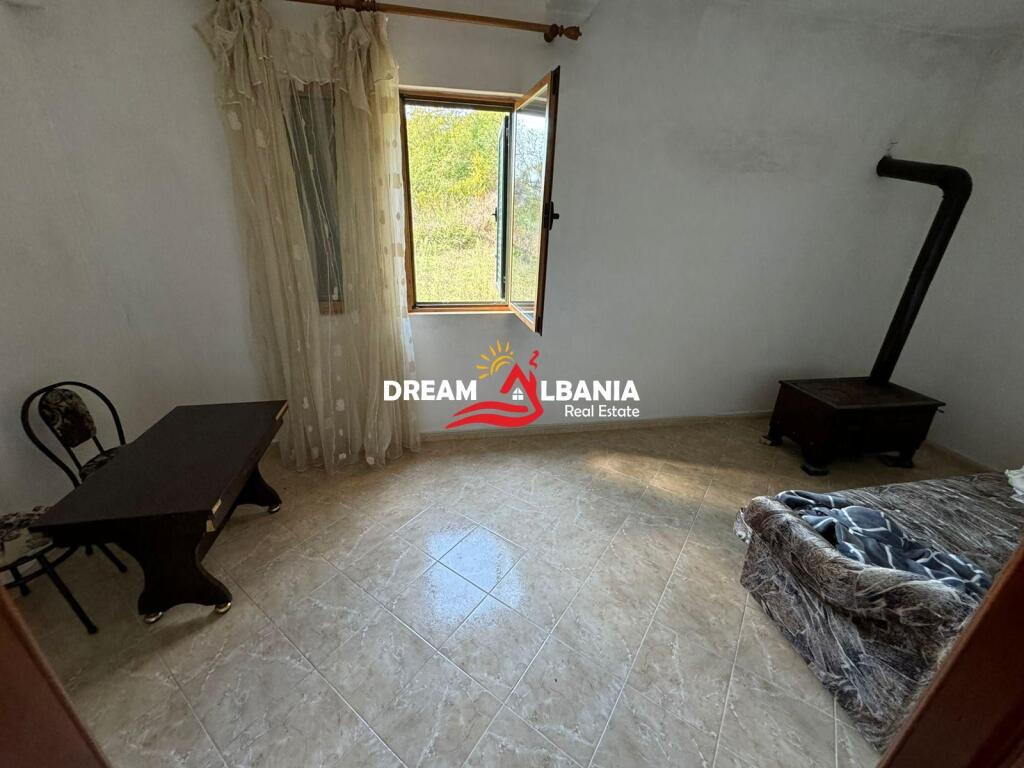 Villa di 3 piani in affitto tra Ndroq e Peza e Vogel, Tirana (ID 4251334).
