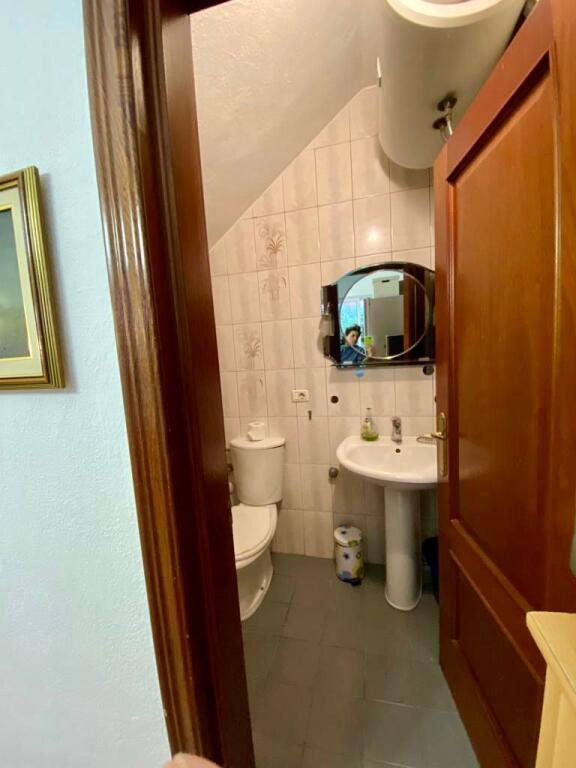 📣 AFFITTO Appartamento Duplex 4+1+2 📍 21-Dhjetori, Vicino Hotel Mondialit ✨  