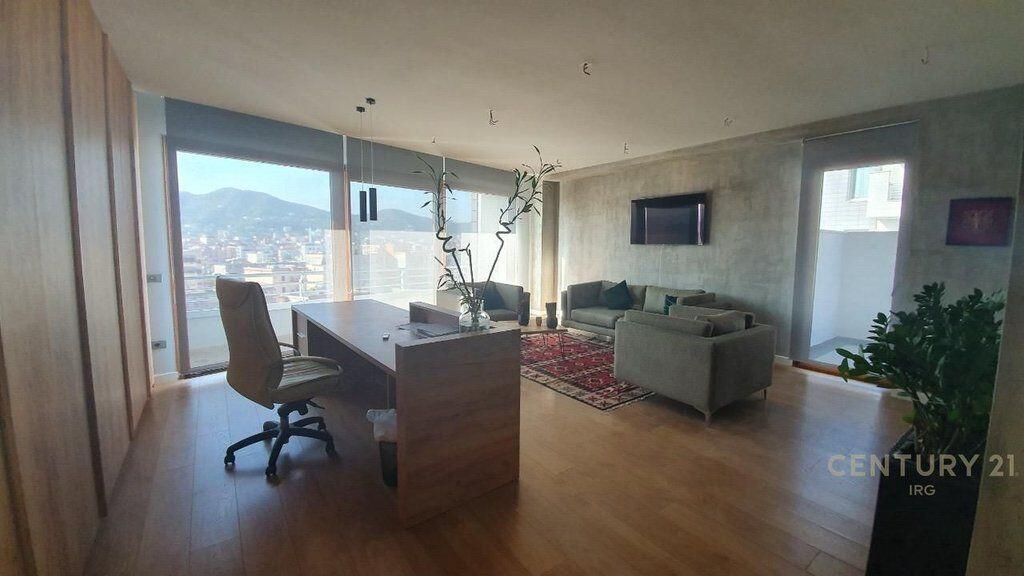 ZYRE ME QERA TE HILTON, PRANE DELIJORGJIT! 3,000 € /Muaj