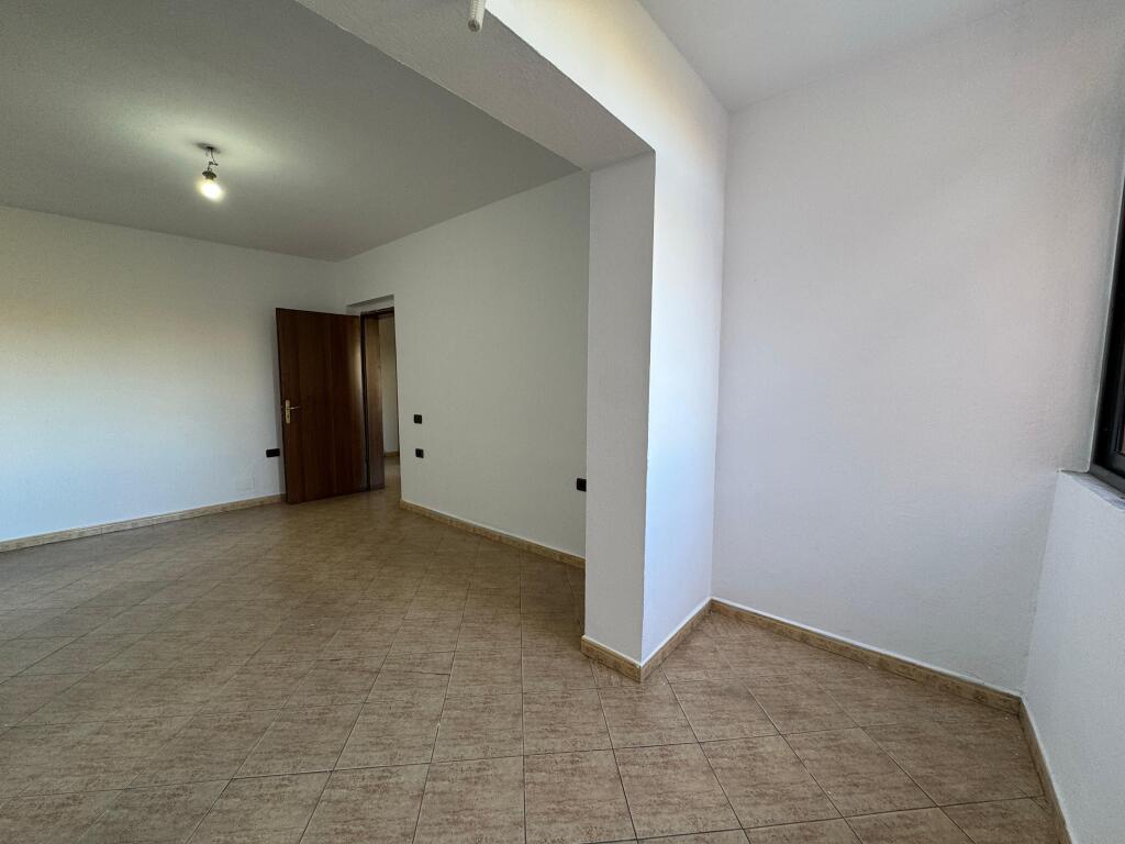 Apartment 2+1 for sale on Elbasani Street!