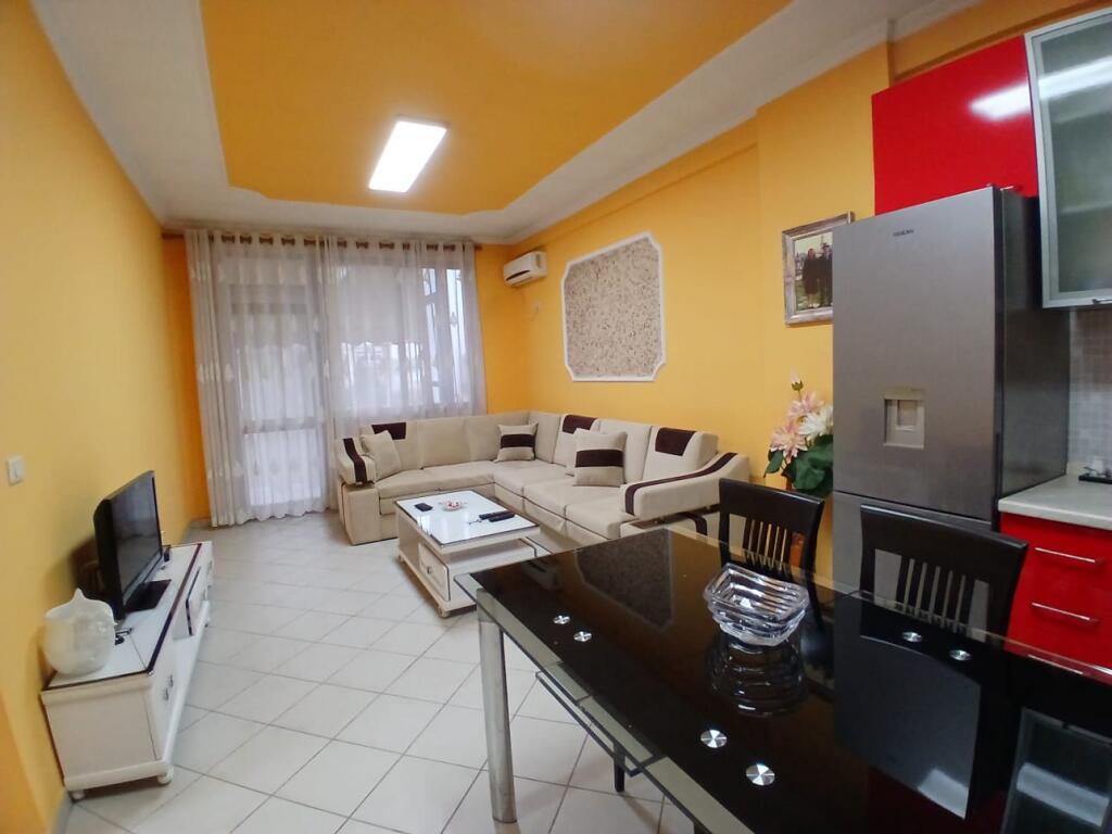 Apartament me qera 2+1+ 2📍Qendër