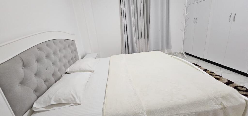 📍 Apartment 1+1 with parking for rent at the Beach, Durres