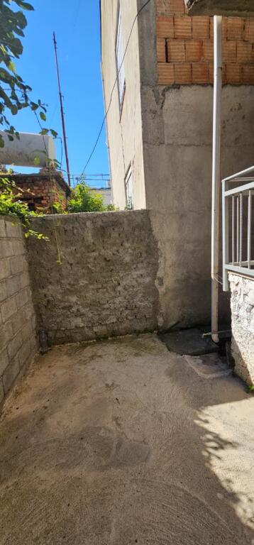 🏡 3-STOREY VILLA FOR SALE POLICE DURRES