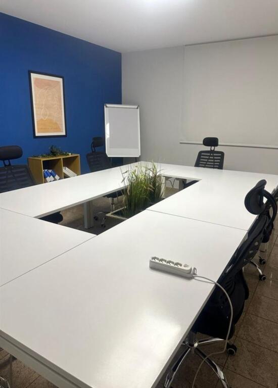 🏢 Office for Rent – Bllok, Tirana