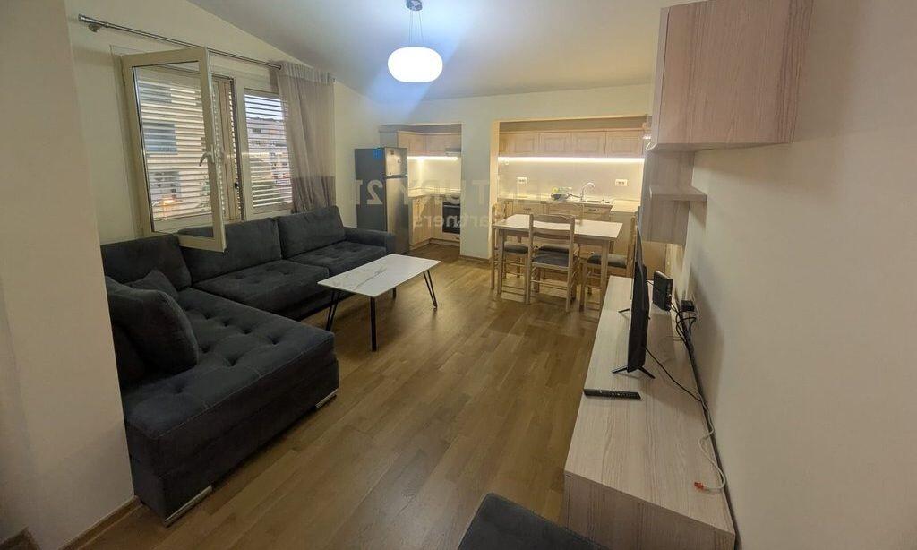 APARTAMENT 2+1 ME QIRA - PRANE FAKULTETIT TE INXHINIERISE.