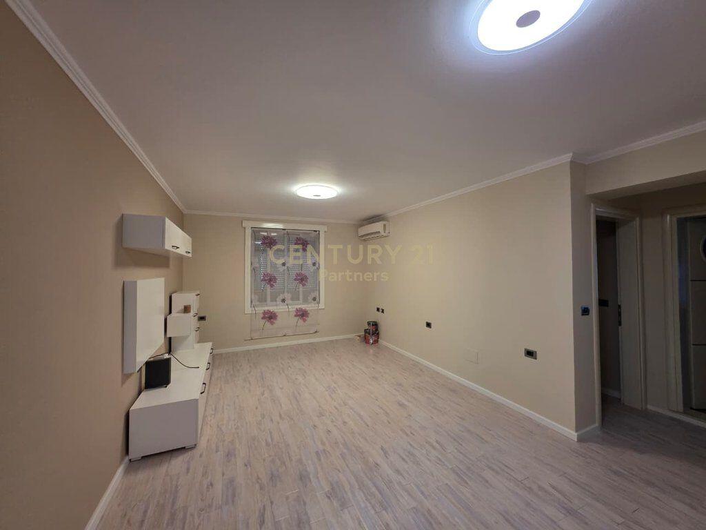 2+1 Apartment For Rent in the Center of Tirana - 900€ | 76 m² 900 € /Month Total Area  76m2