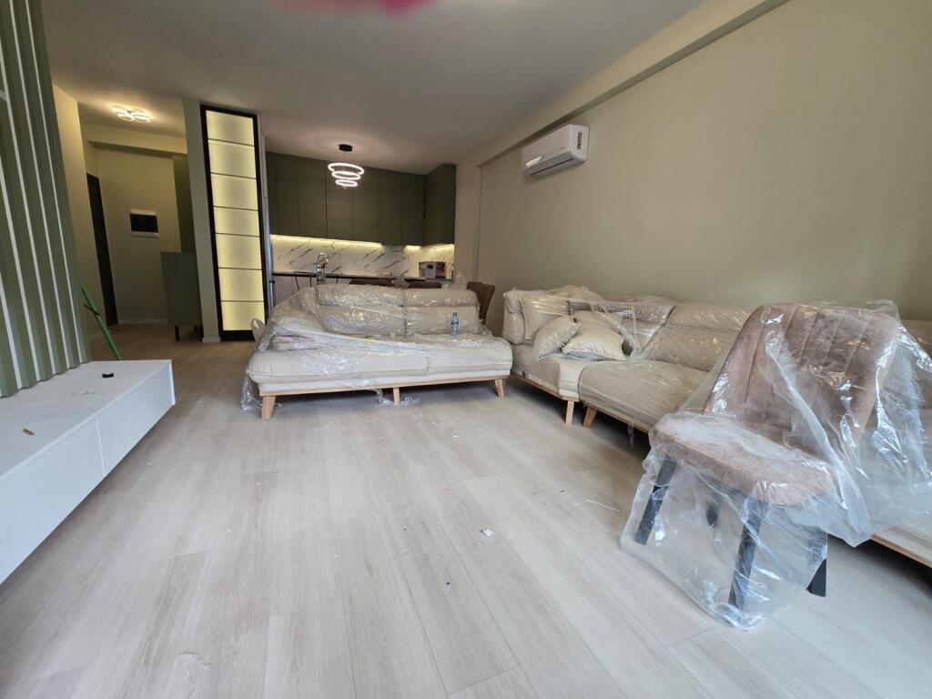 Super apartament me qira Liqeni i Thate