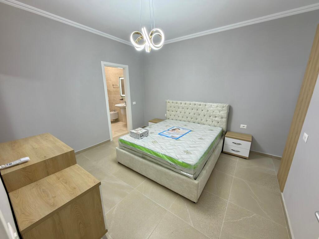 📣 QERA SUPER Apartament 2+1 Me Parking 📍 Liqeni i Thate, Prane Radisson Hotel ✨