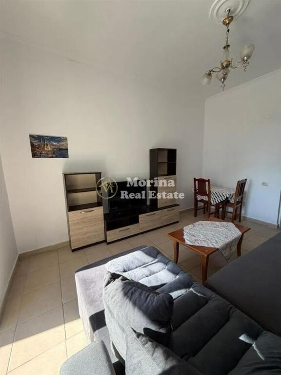 Qera, Apartament 1+1,Ish Parku Autobusave, 400 euro/muaj.