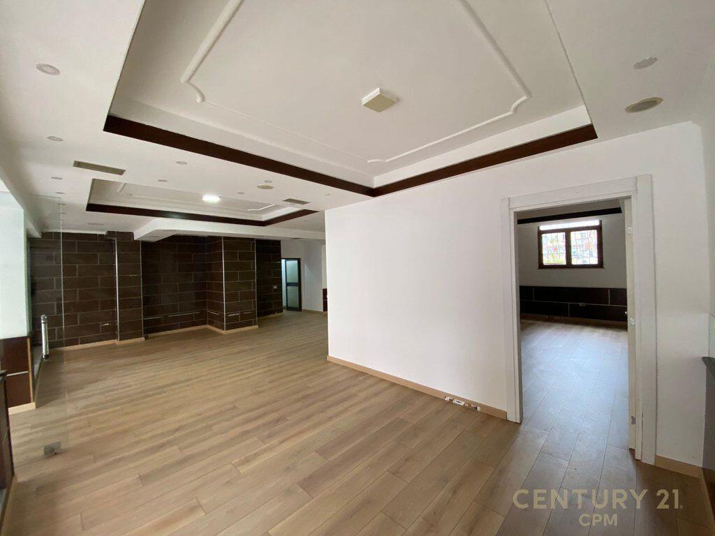 WE SELL A BUSINESS UNIT NEAR VASIL SHANTO! 315,000 €