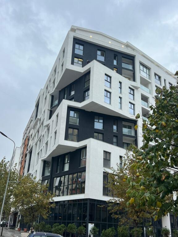 Appartamento 2+1 in affitto a Kamez.