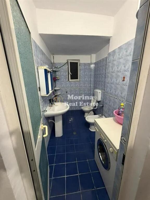Qera, Apartament 1+1,Ish Parku Autobusave, 400 euro/muaj.