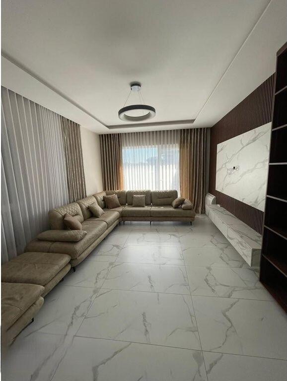 Appartamento 2+1+2 in vendita a Kamez! 120,000 €