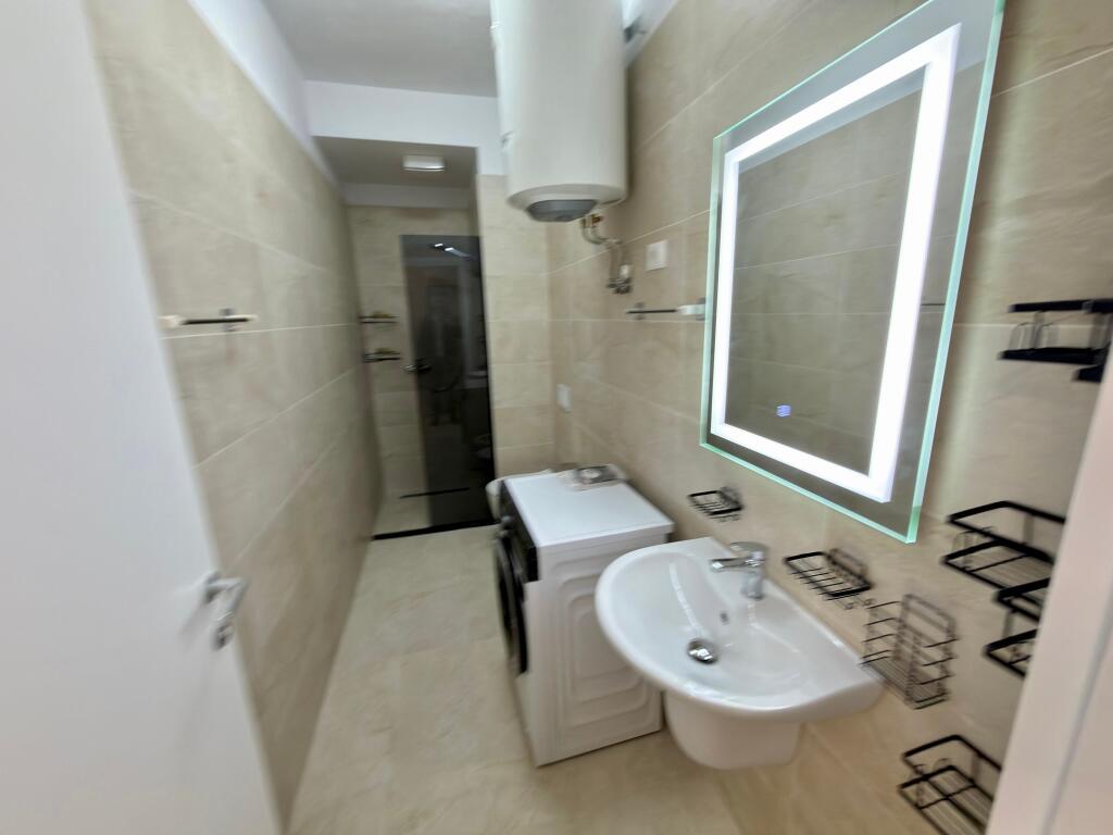 📣 QERA SUPER Apartament 2+1 Me Parking 📍 Liqeni i Thate, Prane Radisson Hotel ✨