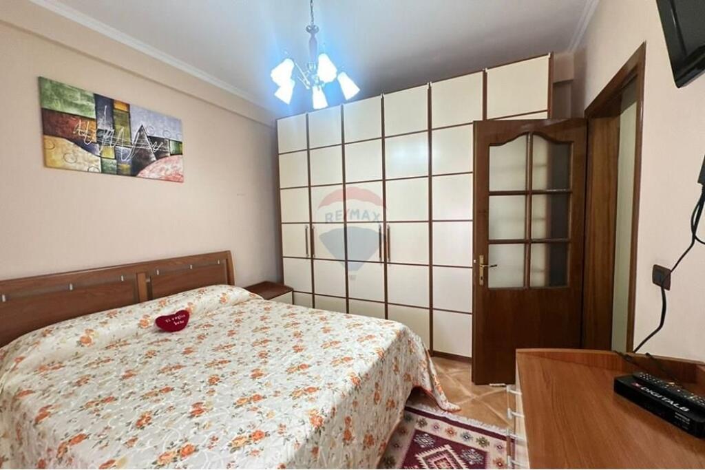 Apartament 2+1 për qira Pranë shkollës Niket Dardani