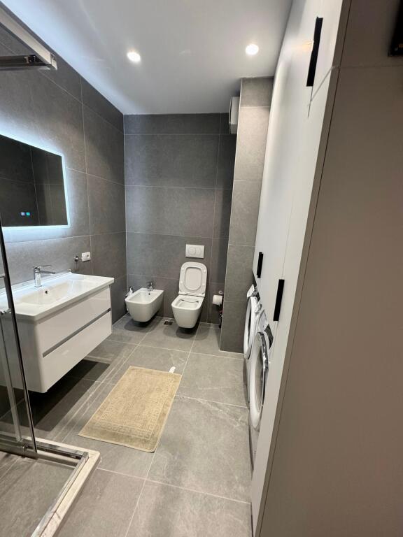 📣 QERA SUPER Apartament 2+1 📍 Rruga e Elbasanit, Prane Fakultetit Ekonomik ✨