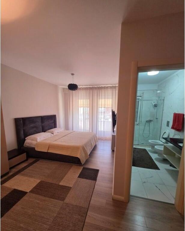 Appartamento 3+1 con 2 bagni e posto auto in affitto vicino al Nuovo Bazaar – 1.200 €/mese