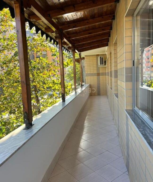 Apartament 2+1+2 Për Shitje në Astir Tiranë.