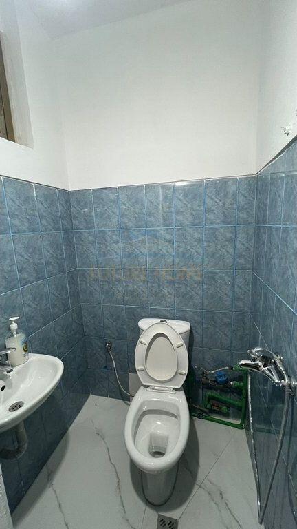 Shitet Ambient Biznesi, Dritan Hoxha