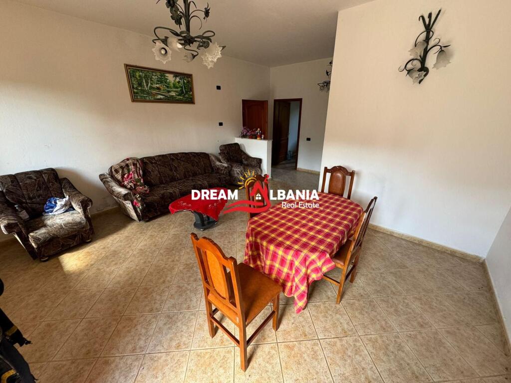 Villa di 3 piani in affitto tra Ndroq e Peza e Vogel, Tirana (ID 4251334).