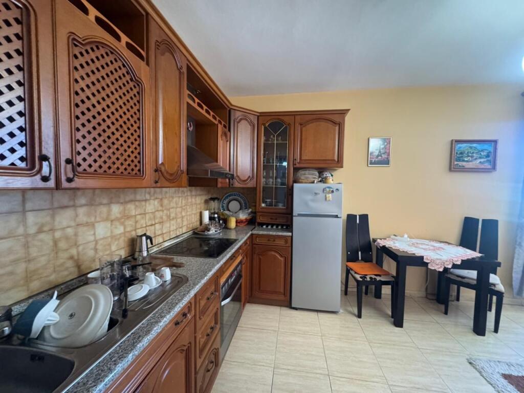 🏠 Apartament 1+1 me qera  📍 Tek rruga e Bogdaneve