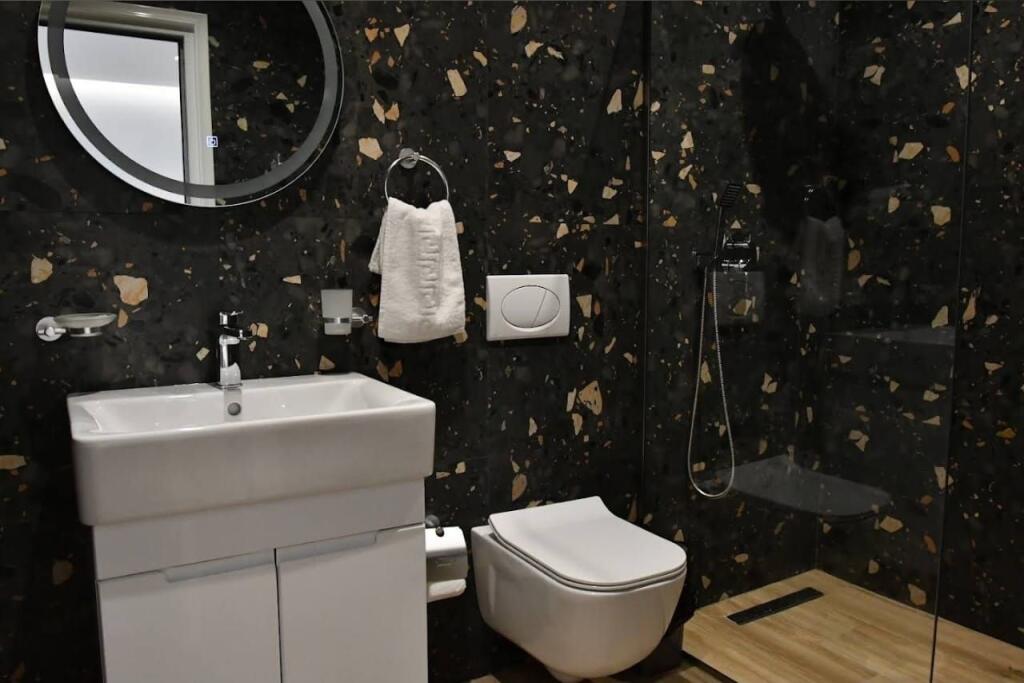 🏨 Hotel for Sale in Golem – Second Line with Sea View 🌊