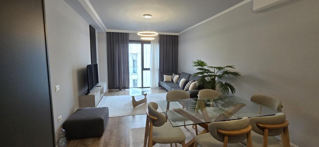 For rent ap (2+1+2) + parking space, Liqeni i Th