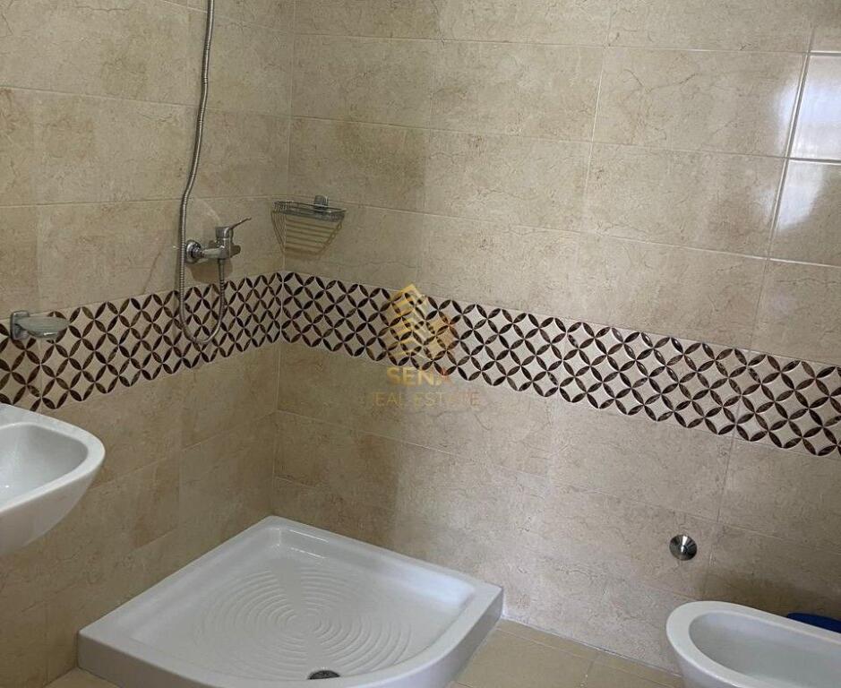 Shitet, Apartament 3+1+2+Blk+Post Parkimi, Kinostudio, 295,000 Euro